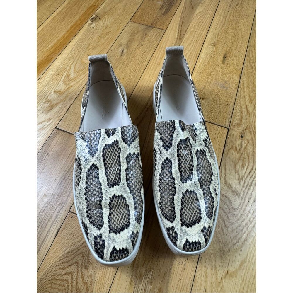 Vince Womens Leopard Shoes Size 7.5